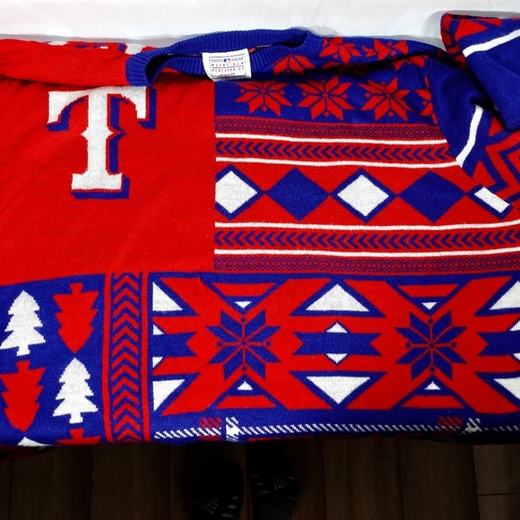 Men’s | Klew |  MLB Texas Rangers Christmas Pullover Sweater - XXL - Picture 6 of 12